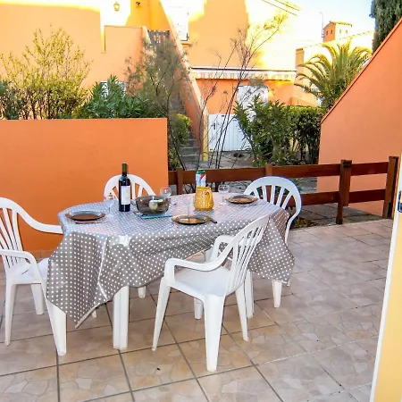 Les Quatre Soleils Apartment