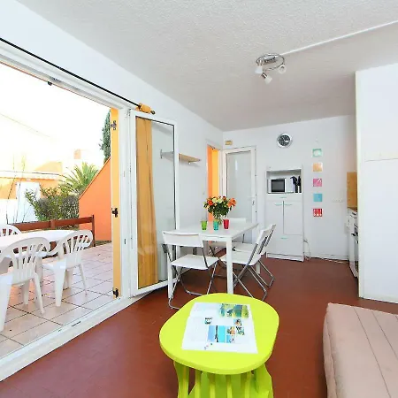 Les Quatre Soleils Apartment *